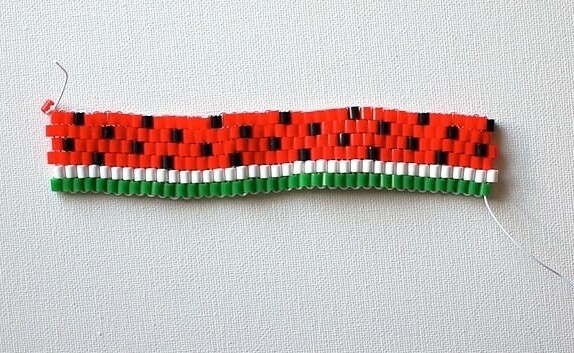 Арбузный браслет для девочки Арбузный браслет для девочки