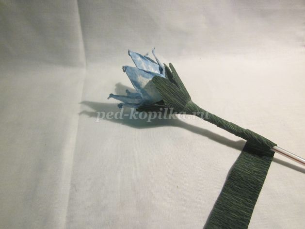 Цветочки в вазочке из бросового материала: часть 2