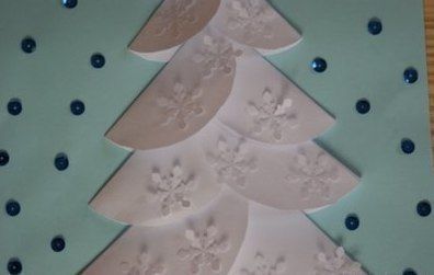 Новогодняя открытка из кружочков