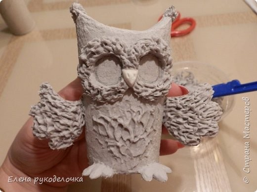 Сова из картонных втулок
