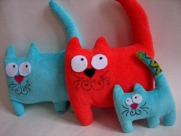 Забавные коты-подушки Забавные коты-подушки