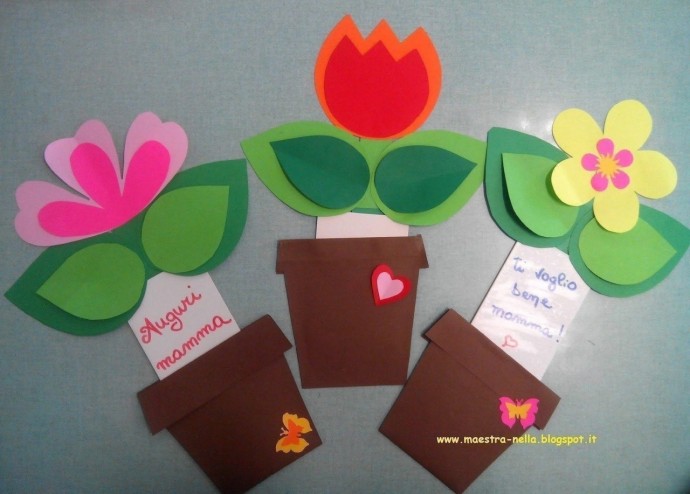 Цветочек в горшке