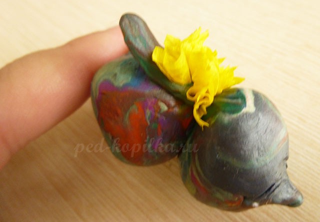 Торцевание на пластилине: цыпленок и курица Торцевание на пластилине: цыпленок и курица