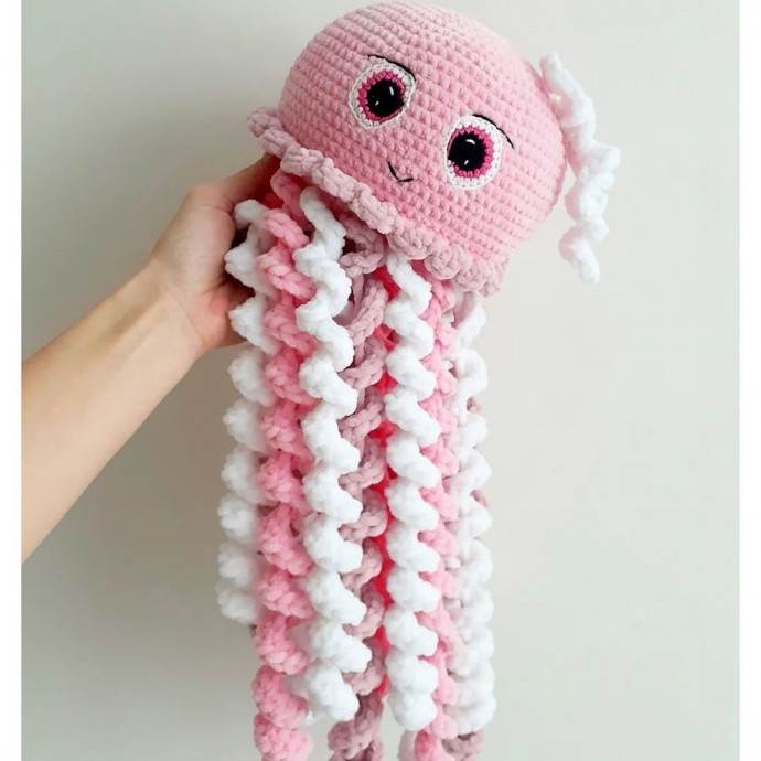 Медуза со спиралевидными щупальцами Медуза со спиралевидными щупальцами