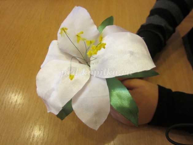 Цветок из ткани лилия: мастер-класс, часть 2