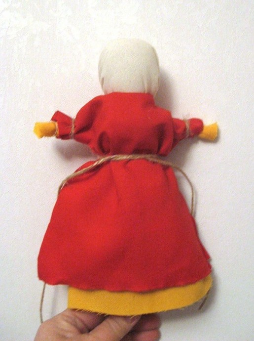 ​Кукла из лоскутов и березового лыка с малышами