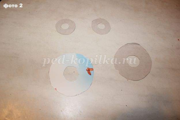 Снеговик из помпонов: мастер-класс Снеговик из помпонов: мастер-класс