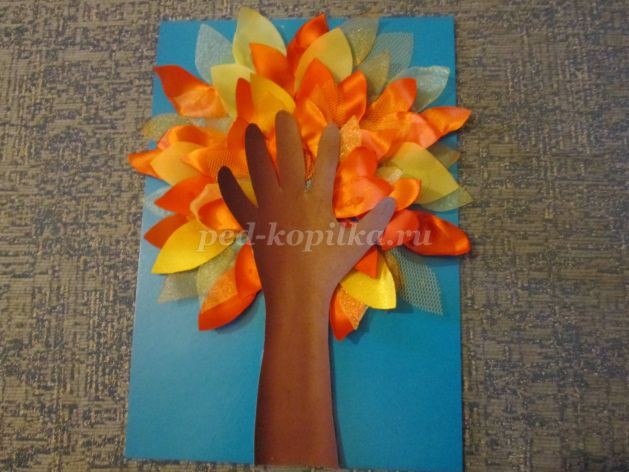 Панно для мамы "Маленькие ценности"