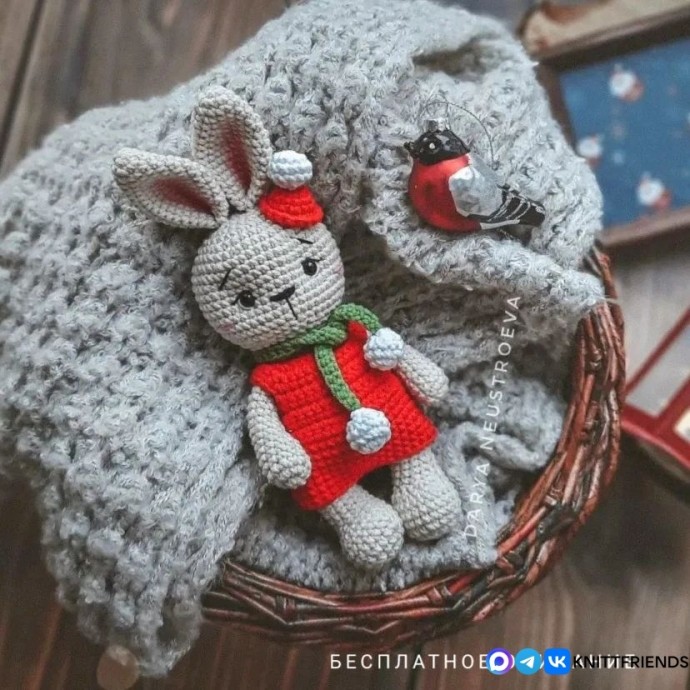 ​Зайка в костюме