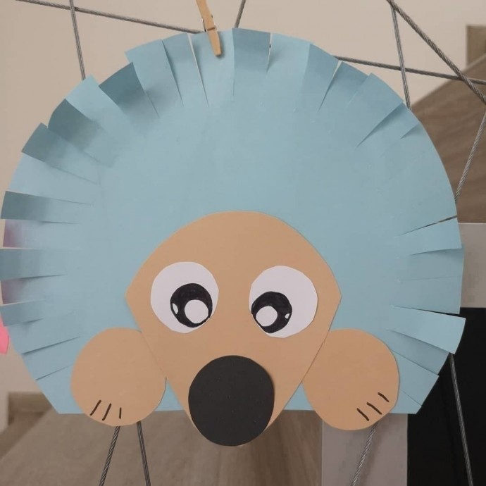 Милые ежики из цветной бумаги Милые ежики из цветной бумаги