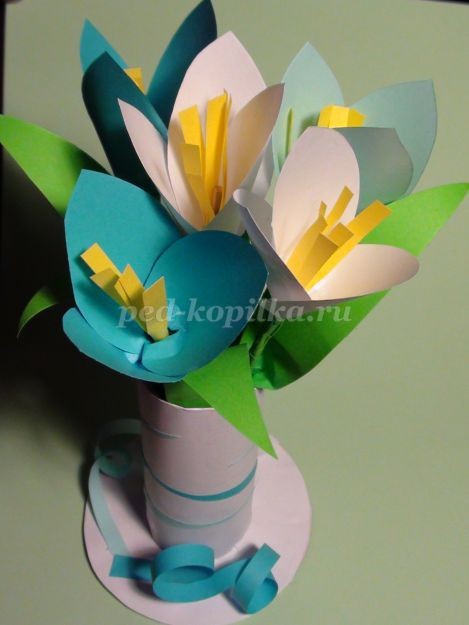 Букет крокусов из бумаги в вазе: часть 2 Букет крокусов из бумаги в вазе: часть 2