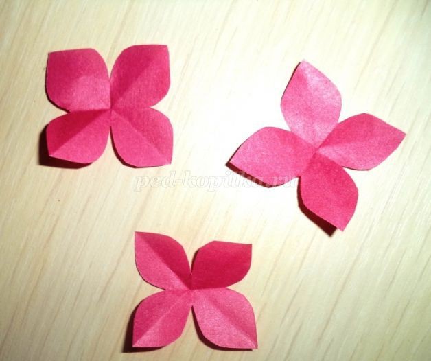 Подставка для карандашей и ручек из рулонов туалетной бумаги: часть 2 Подставка для карандашей и ручек из рулонов туалетной бумаги: часть 2