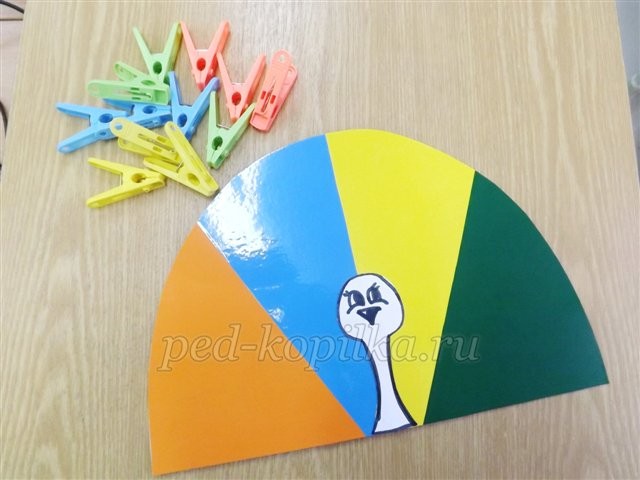 Развивающие игрушки для детей "Павлин" Развивающие игрушки для детей "Павлин"