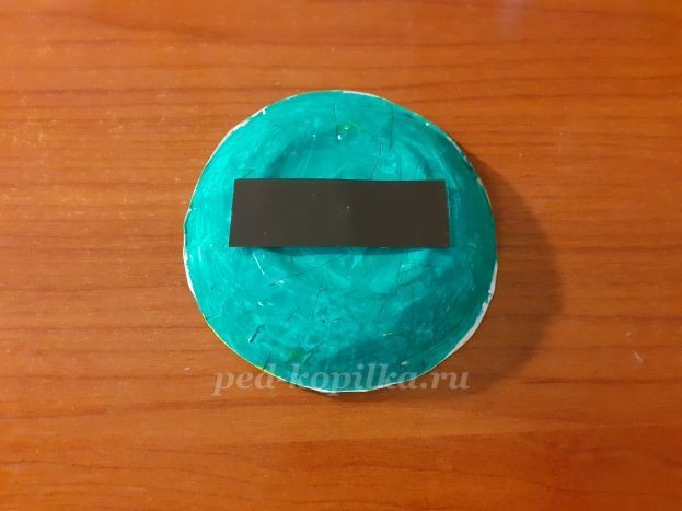 Тарелочка в технике папье-маше