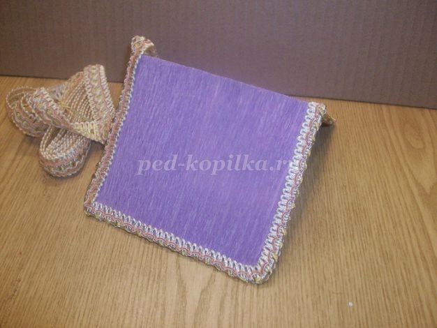 Домик с сюрпризом детскими руками: часть 2