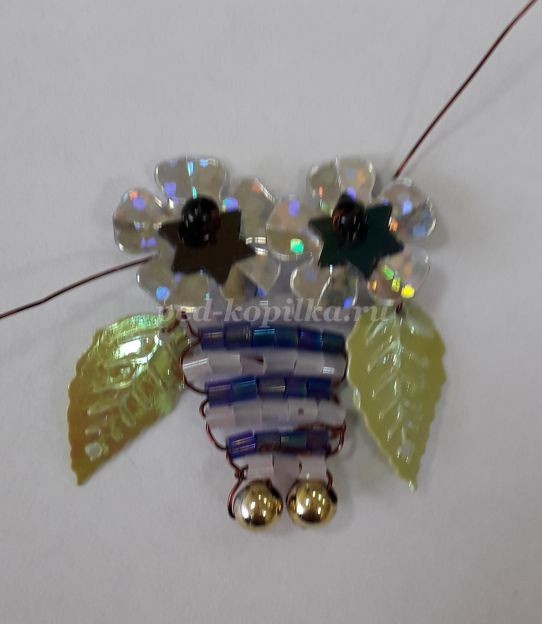 Плетение фигурки совёнка из стекляруса и пайеток Плетение фигурки совёнка из стекляруса и пайеток