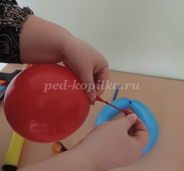 Мастер-класс по моделированию из воздушных шариков снеговика: часть 4 Мастер-класс по моделированию из воздушных шариков снеговика: часть 4