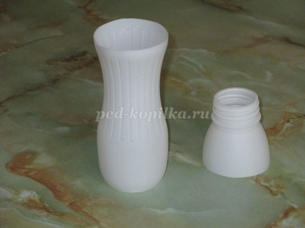 Изготовление тюльпанов из бросового материала: часть 3