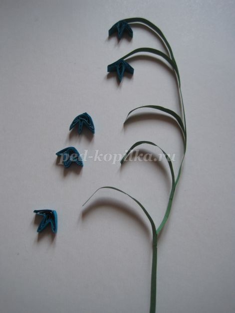 Цветы в вазе в технике квиллинг: часть 3