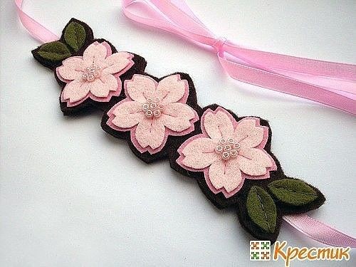 Объемный цветок из фетра