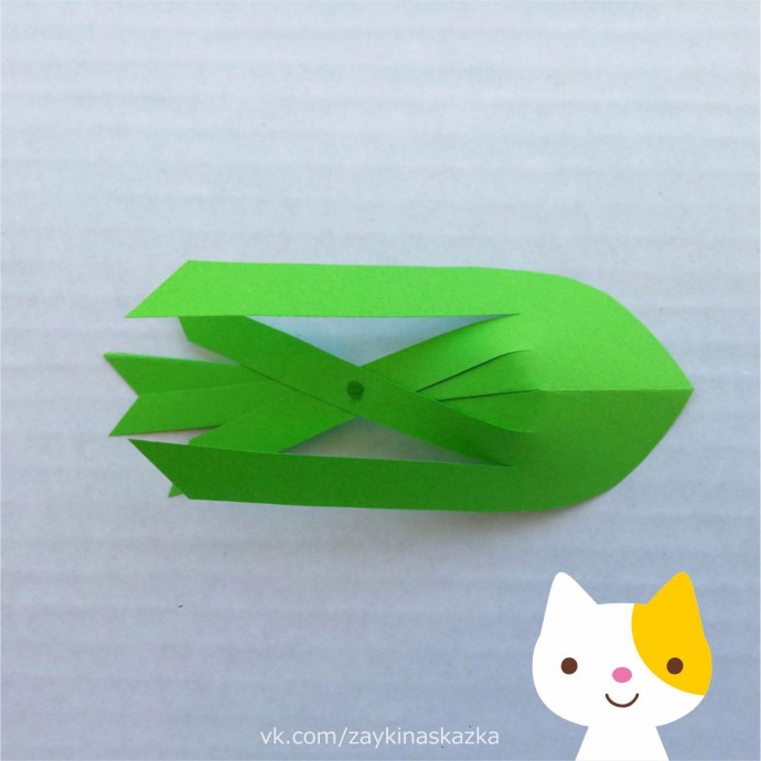 Объёмные рыбки из цветной бумаги Объёмные рыбки из цветной бумаги