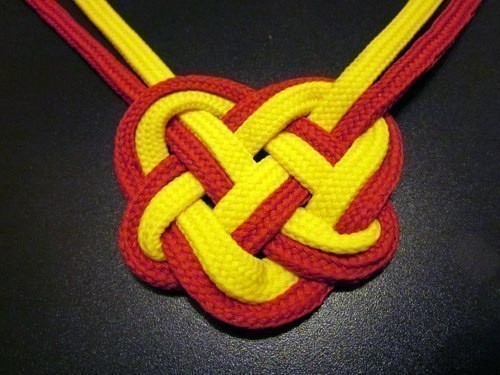 ​Плетеное украшение