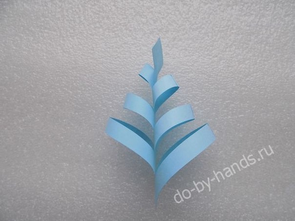 Объёмная снежинка из бумаги Объёмная снежинка из бумаги