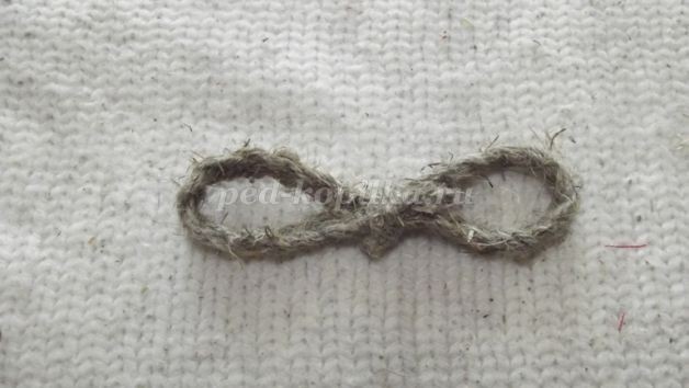 ​Коза из шпагата детскими руками: мастер-класс, часть 2