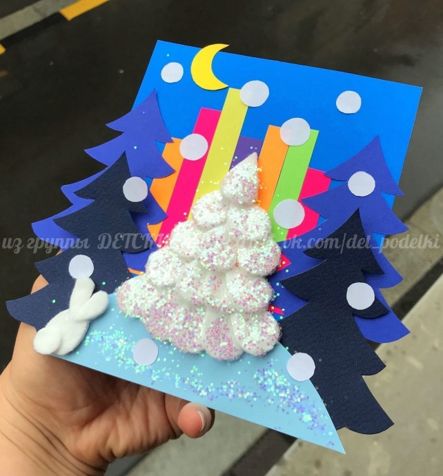 Ёлочки-красавицы из бумаги и ватных дисков Ёлочки-красавицы из бумаги и ватных дисков