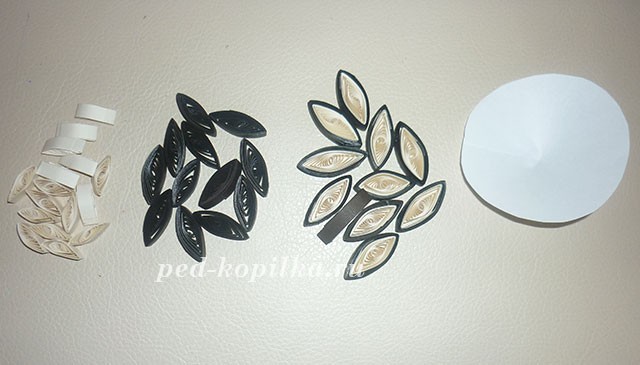 Шоколадно-бежевый микс квиллинга Шоколадно-бежевый микс квиллинга