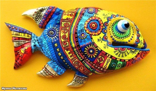 Яркая многоцветная рыбка: мастер-класс по лепке из соленого теста и росписи