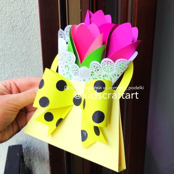 Сумочка с тюльпанами