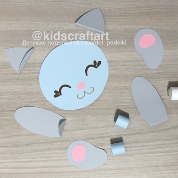 Котёнок с клубком Котёнок с клубком