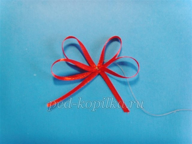 Подкова из кофейных зерен детскими руками: часть 2 Подкова из кофейных зерен детскими руками: часть 2