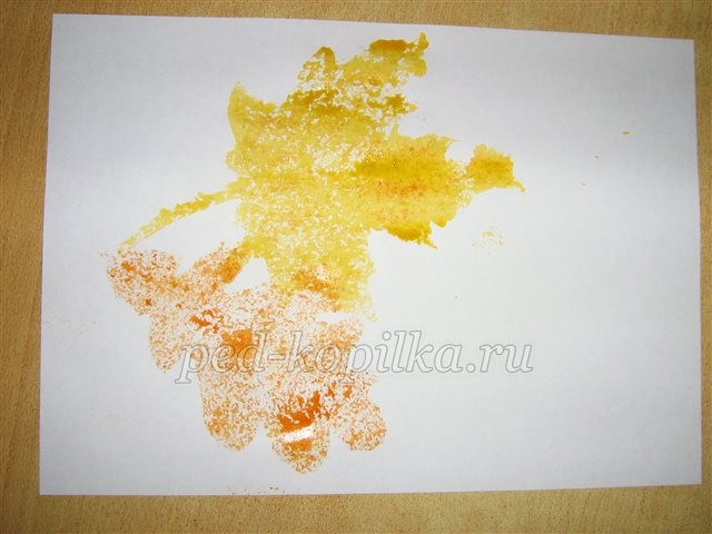 Рисование осенних листьев в технике набрызг Рисование осенних листьев в технике набрызг