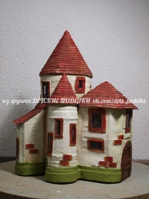 Замок из бутылок Замок из бутылок