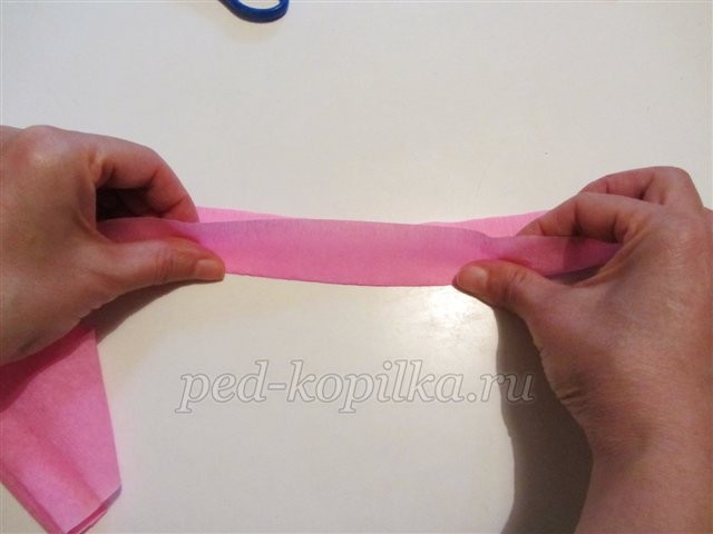 Георгины из гофрированной бумаги