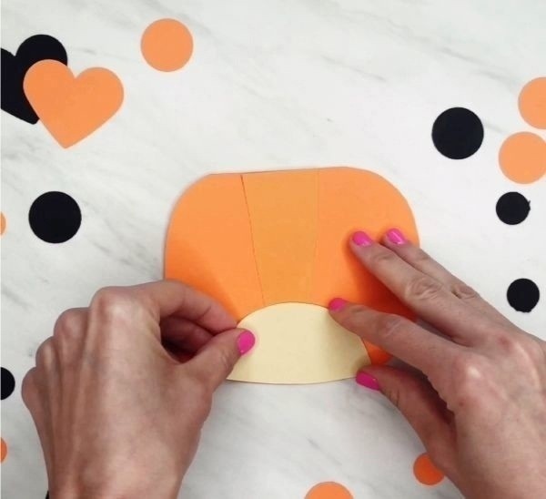 Спящий тигренок