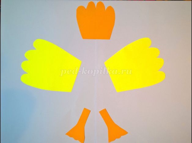 Цыплёнок из офисной цветной бумаги