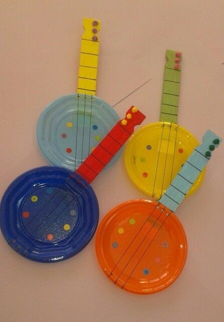 Создаем музыкальные инструменты детскими руками