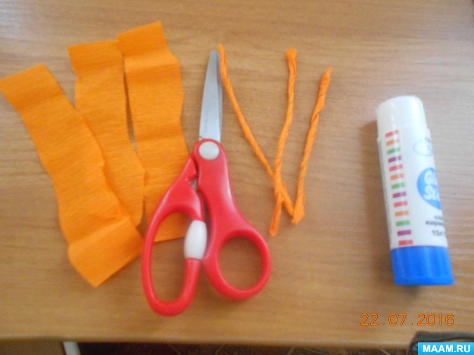 Летний букетик с цветами из жгутиков