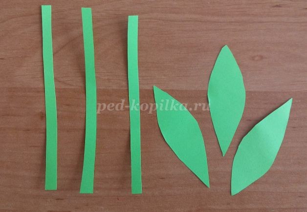 Весенний венок из бумаги детскими руками: часть 2 Весенний венок из бумаги детскими руками: часть 2