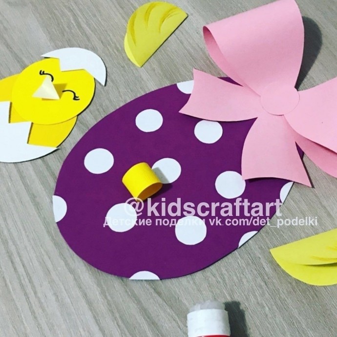 Яйцо с цыплёнком и бантом