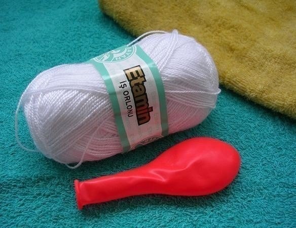 Новогодние шары из ниток Новогодние шары из ниток