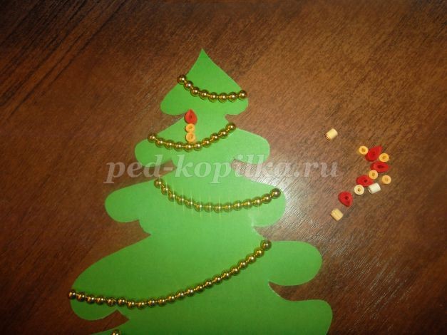 Новогодняя ёлка: квиллинг, часть 2