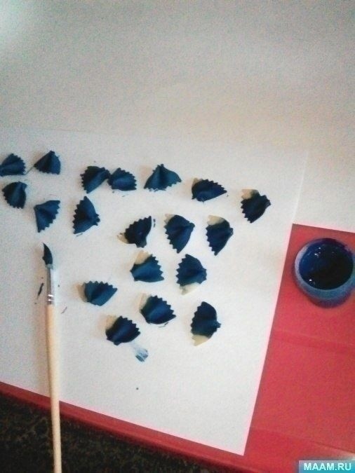 Панно "Букет васильков" из макарон Панно "Букет васильков" из макарон