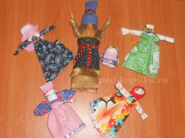 Кукла-боярыня детскими руками