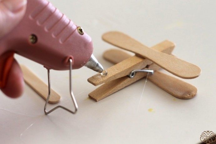 Самолётик из прищепки Самолётик из прищепки