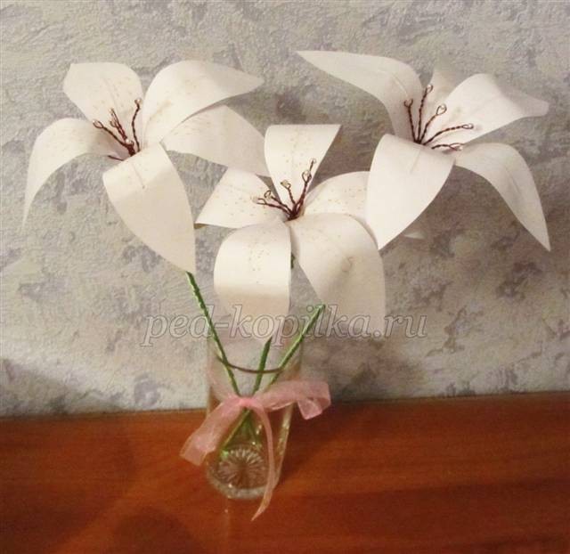 ​Лилия из бумаги: мастер-класс, часть 2