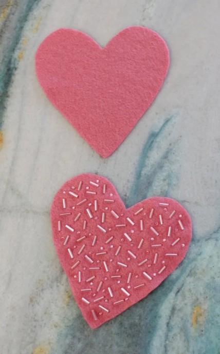 Розовое сердце из фетра Розовое сердце из фетра